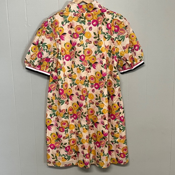 New with tags
Floral BiBi Dress
Large - Picture 8 of 11